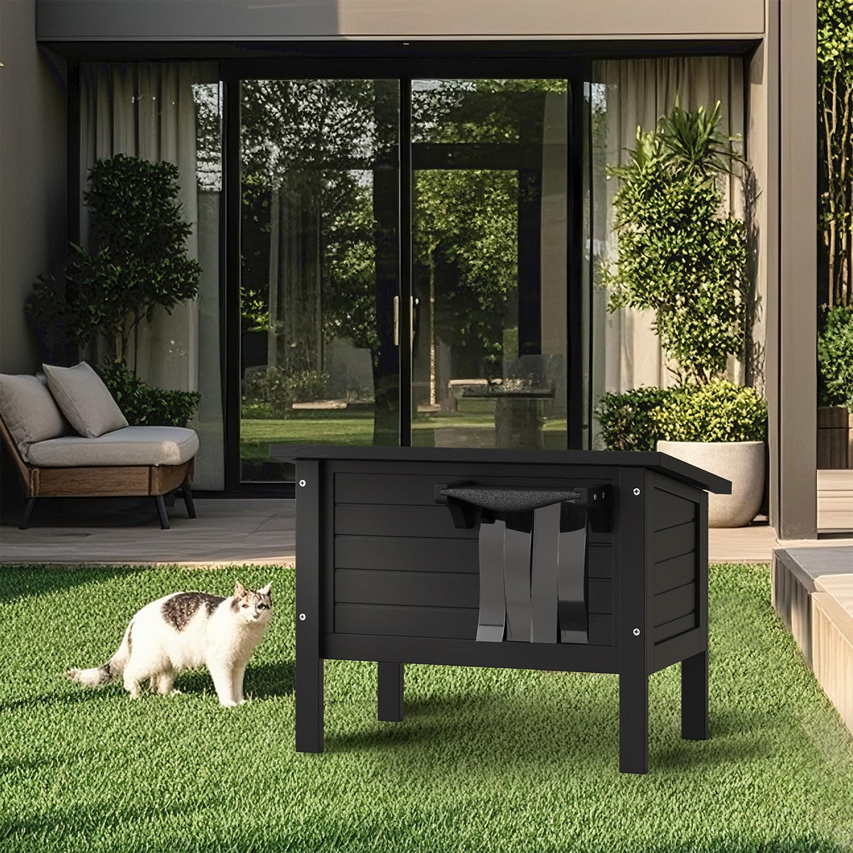 Weatherproof Insulated Solid Wood Outdoor Cat House M6066